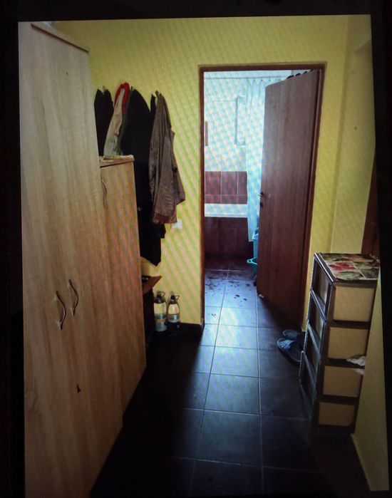 Văd apartament !