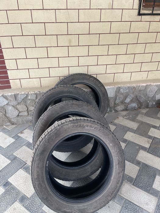 Зимные шины 235/55/18