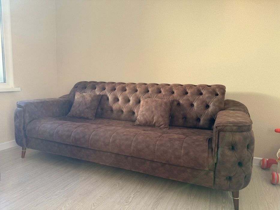 Продам диван и два кресла