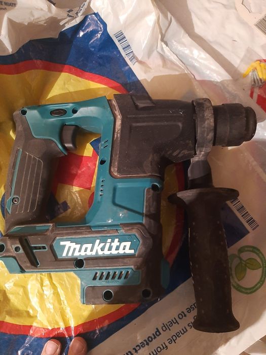 Machita 12v rotopercuto defect