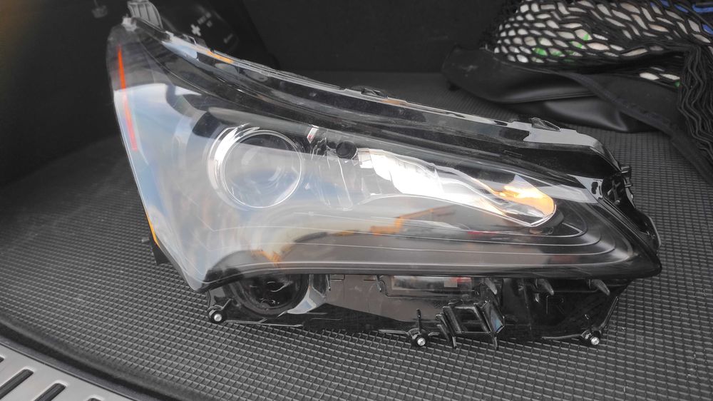 Фар Xenon Lexus NX