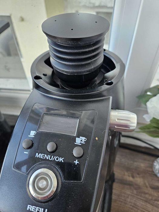 Кафемелачка Compak K10 Fresh