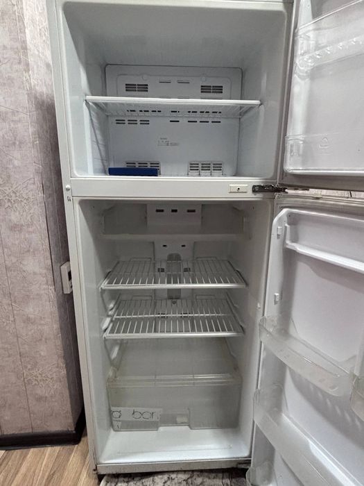 Продается холодильник