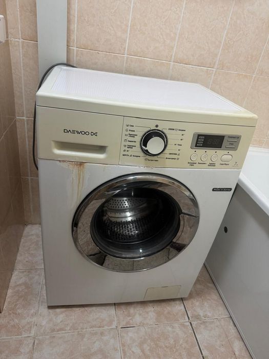 Стиральная машина рабочая