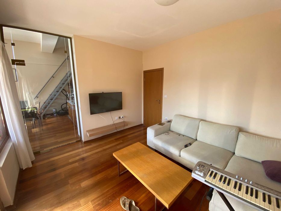 Апартамент 4стаен-Ам. колеж