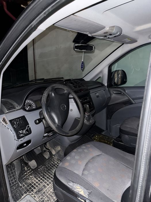 Vand  Mercedes Vito 2.2 pret 4200 euro saptamana aceasta !!!