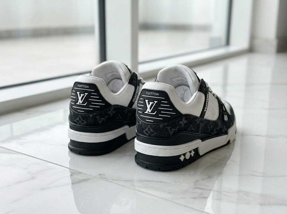 Adidasi LV Trainers Clasic - Negru-Alb - FULL BOX - Calitate PREMIUM