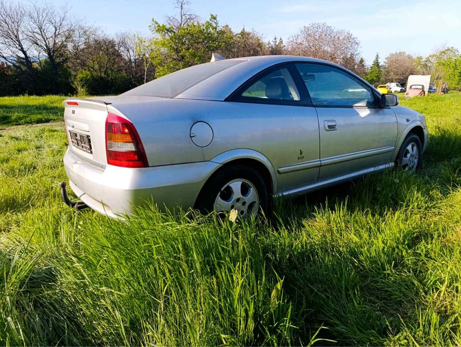 Opel Astra 2.2I 16V Bertone