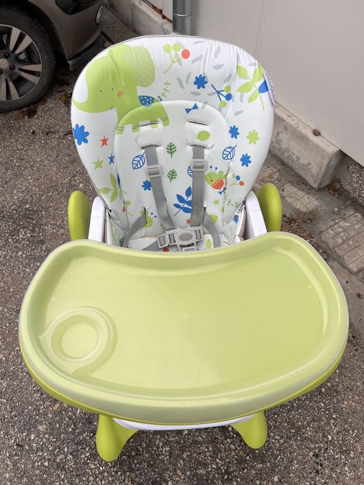 Детско столче за хранене. ЗДРАВО.