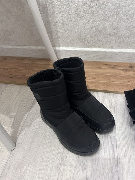 Зимние сапоги 4 пары , 36 размер