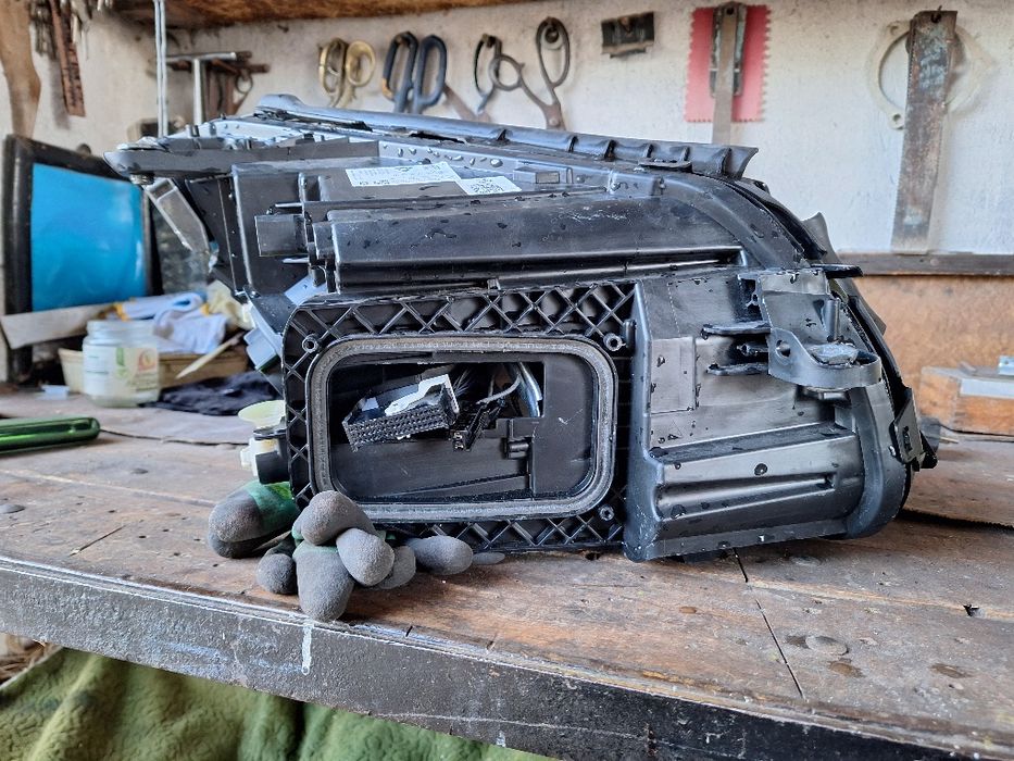 Фар за Mercedes W205 C classe facelift