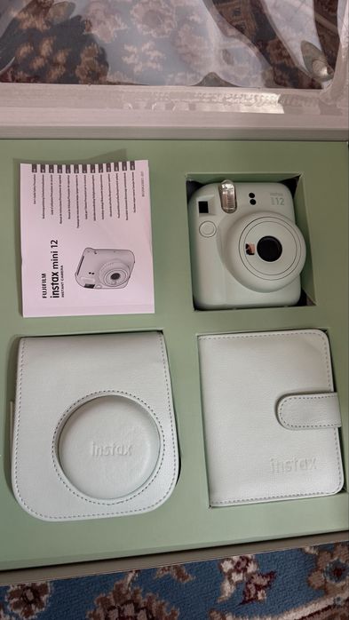 Instax 12 mini б/у