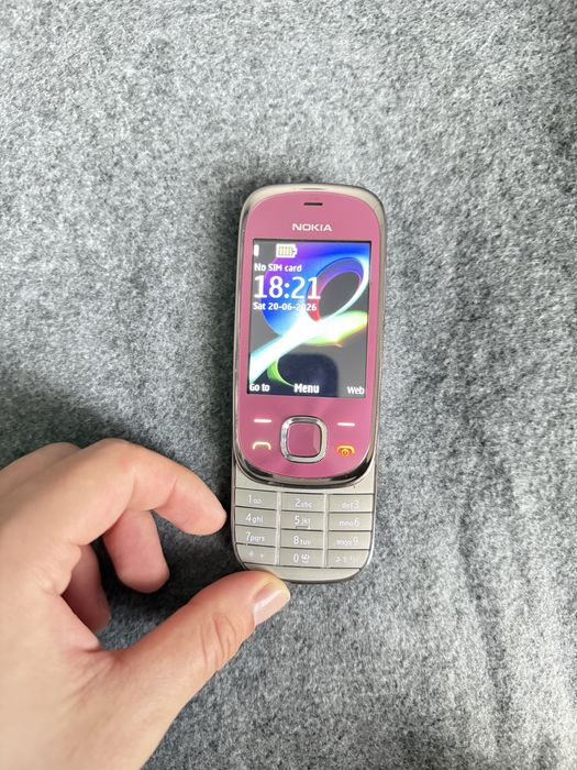 Nokia 7230 много запазена