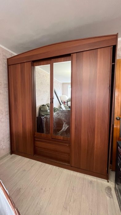 Продам шкаф из лдсп