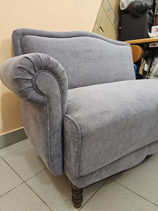 Двуместен диван ретро стил