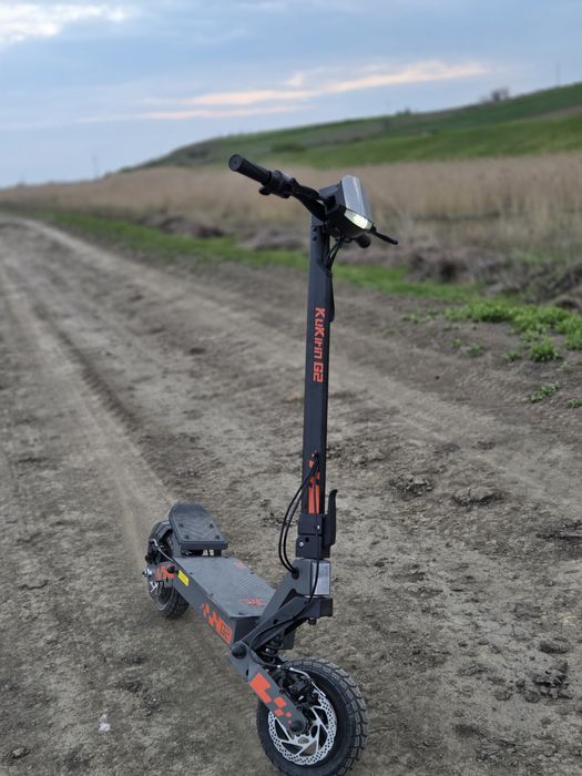 Trotinetă Electrică KuKirin G2 - Model Nou, Suspensii Off-Road, Ca Nouă