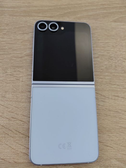 Vand samsung galaxy z flip 6