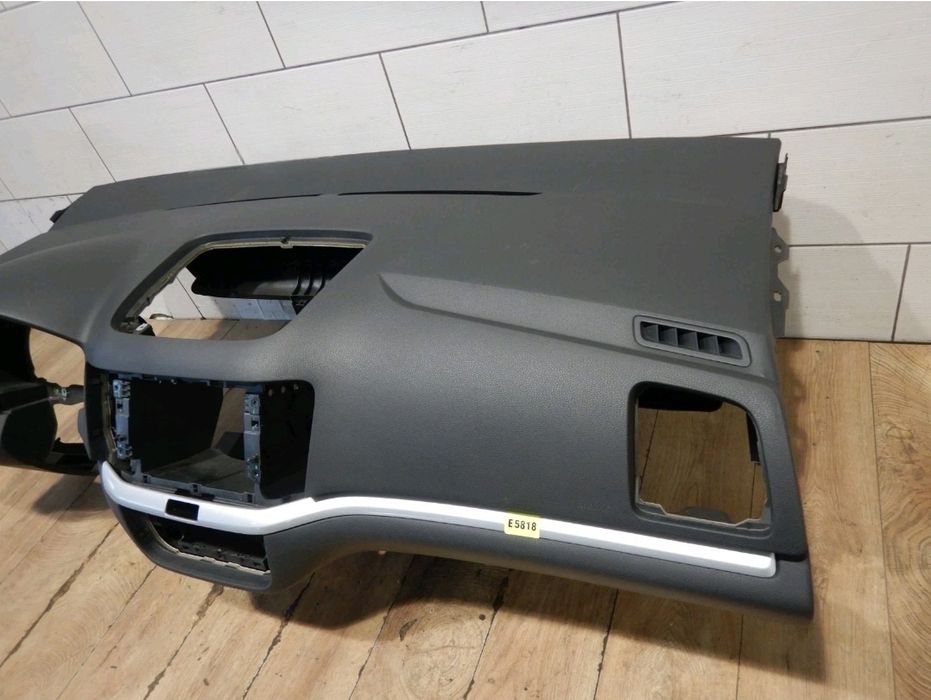 Plansa bord Volkswagen Sharan 7n original