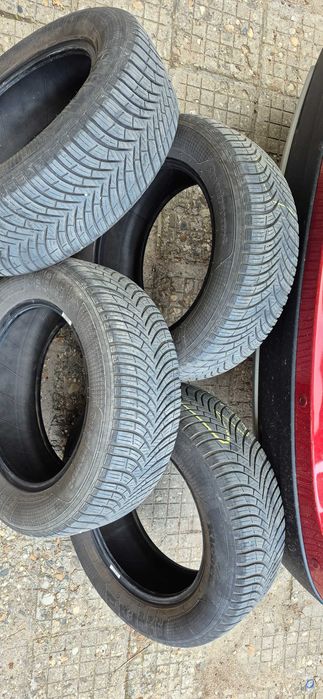 Употребявани всесезонни автомобилни гуми  215×60х16