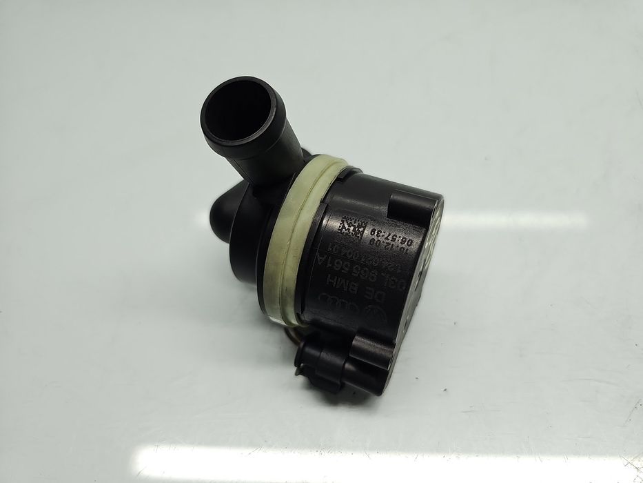 Pompa recirculare apa AUDI A4 (8K2, B8) [Fabr 2008-2015] 03L965561A 2.
