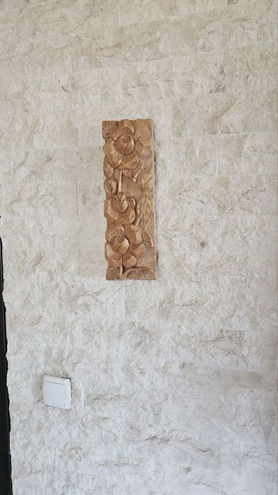 Много красива, масивна дърворезба. Чудесен подарък или декорация.