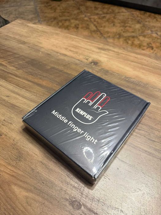 Semn LED pentru masina deget mijlociu