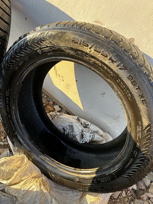 Продам шины 215/55