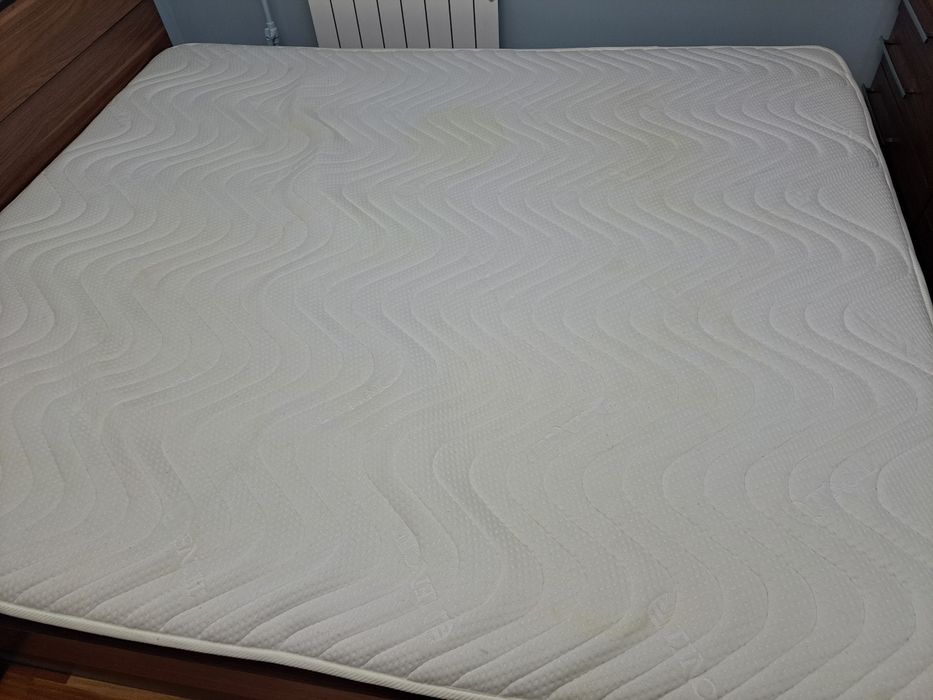 Срочно продам матрас 2х спалка SLEEPVIP Memory In