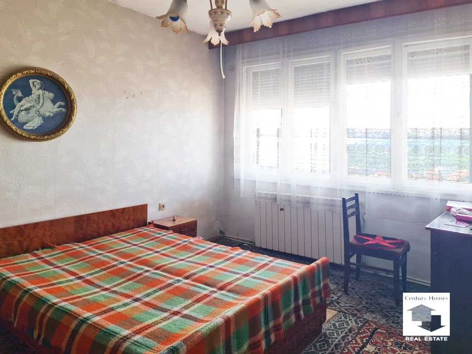 Продава се Четиристаен апартамент в Велико Търново, Акация - 140 кв.м за 993 €/кв.м - Снимка #3
