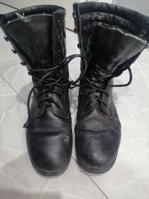 Ботинки с высоким берцем