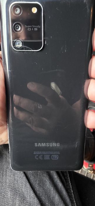 Продам самсунг Galaxy  s 10 lite