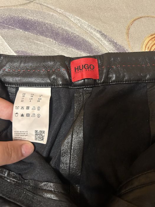 Pantaloni eleganți din piele Hugo Boss originali – mărimea S / 36