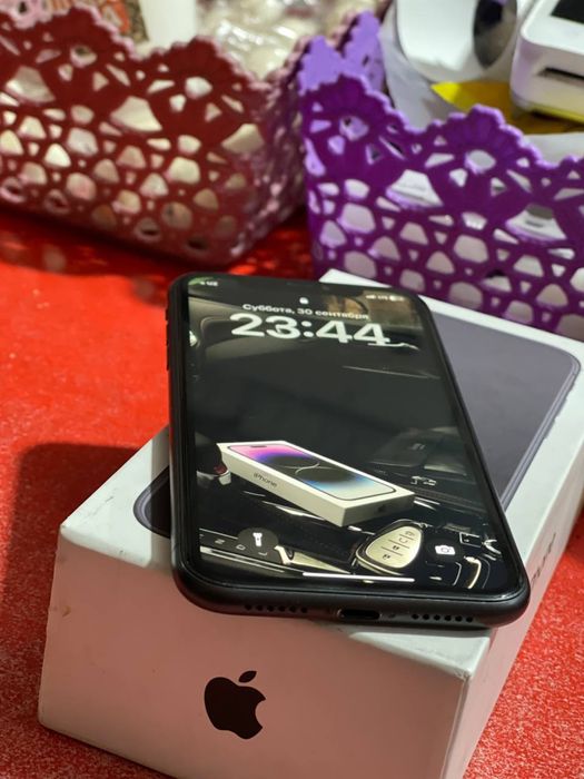 Iphone 11 srochna sotiladi