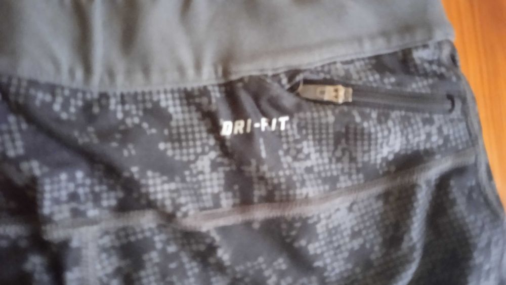Клин 7/8 Nike S размер