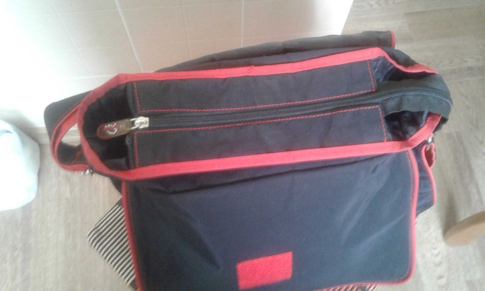 Сумки  новые стильные