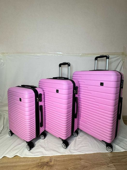 чемодан на колесиках НОВЫЙ АСТАНА.