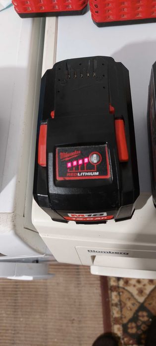 Батерии MILWAUKEE