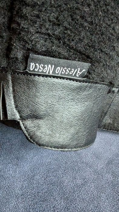 Продам новые зимние сапоги .