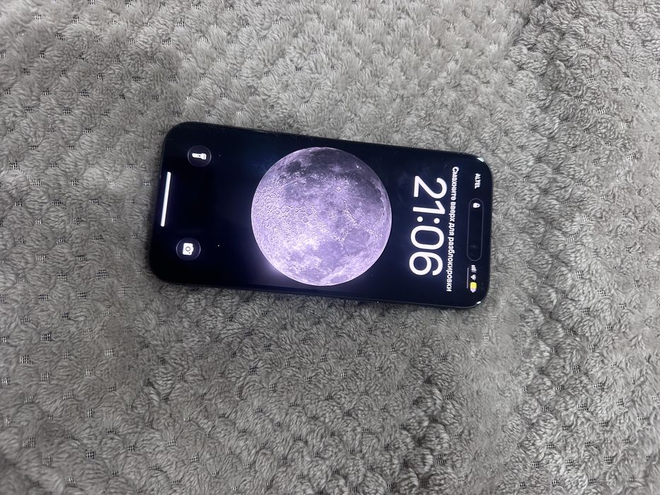 Продам айфон 15 про