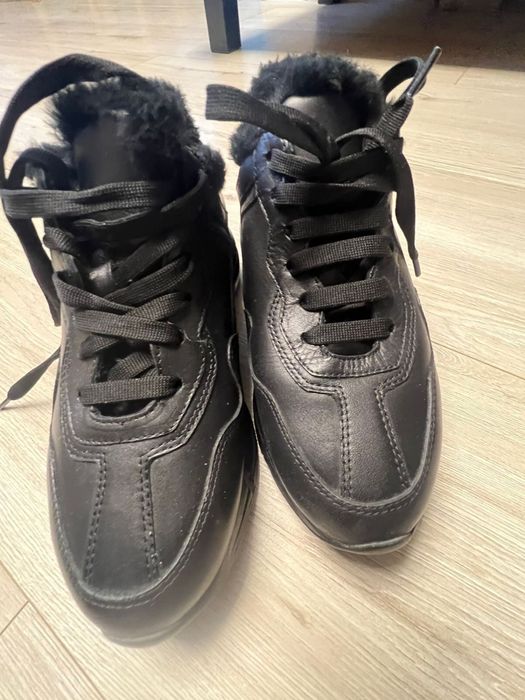 Зимние кроссовки