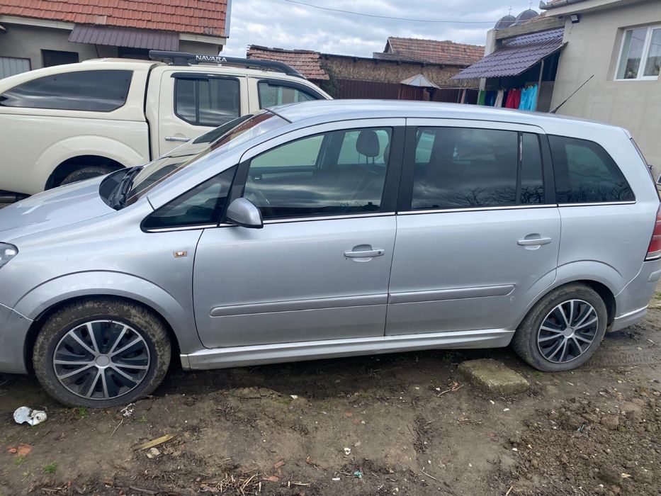 Vand opel zafira 2010