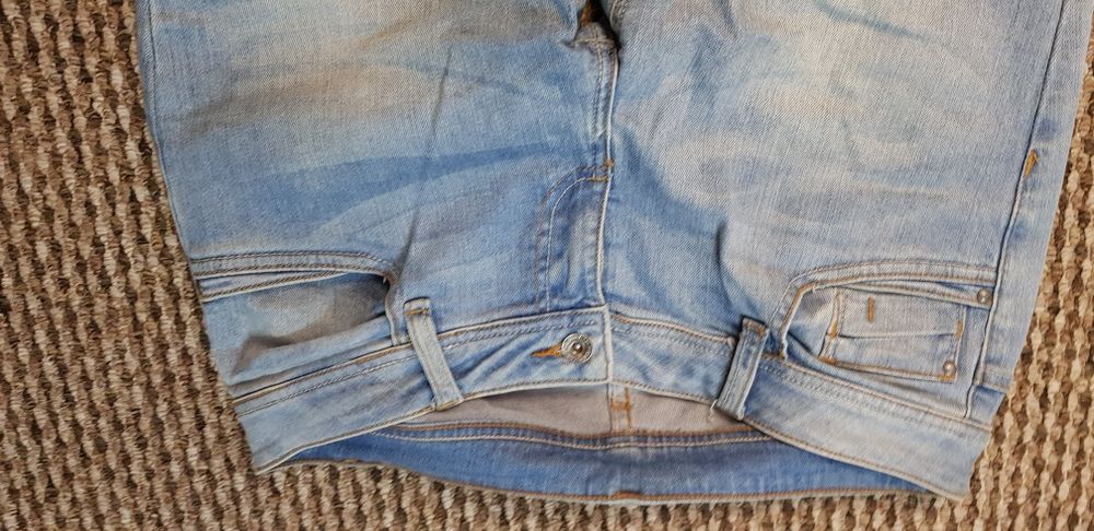 Blugi de damă, stare f bună