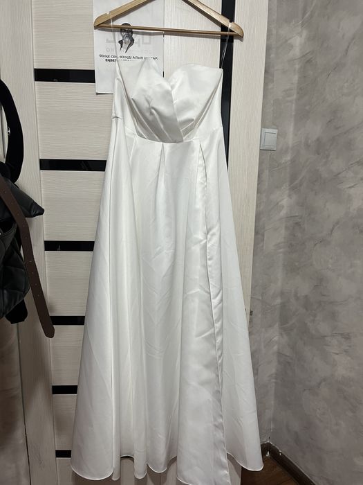 продаю платье вечернее