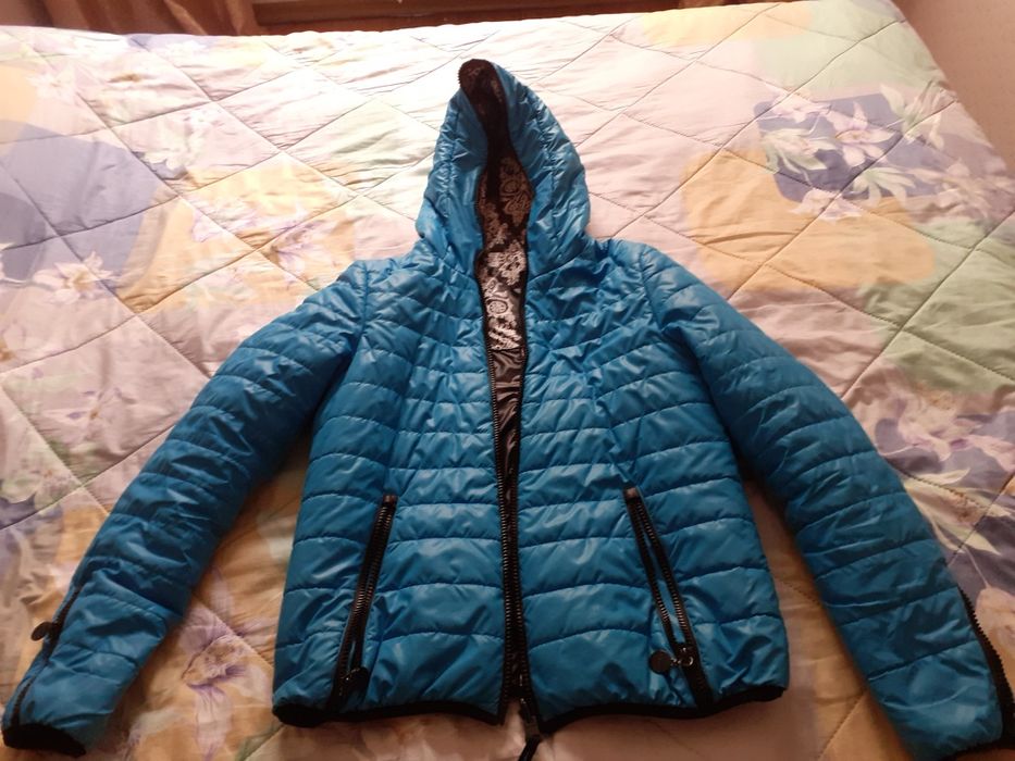 Продам  куртку женская