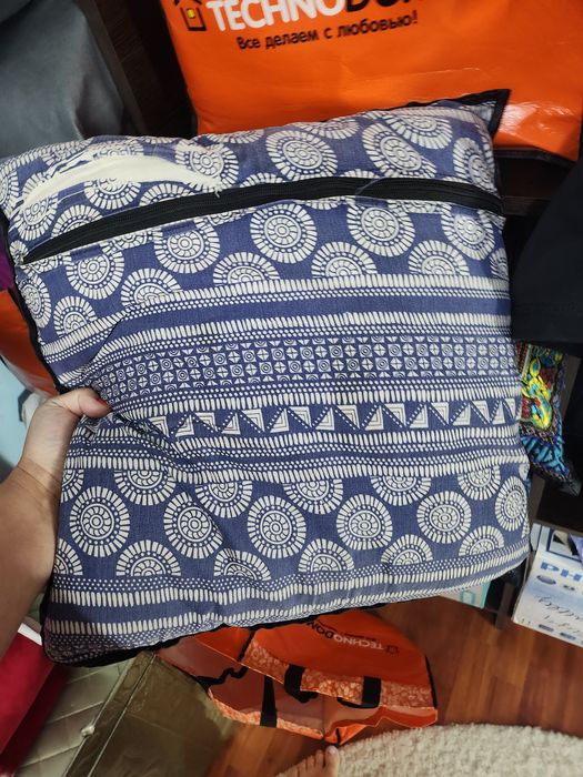 Продам подушки 50×50