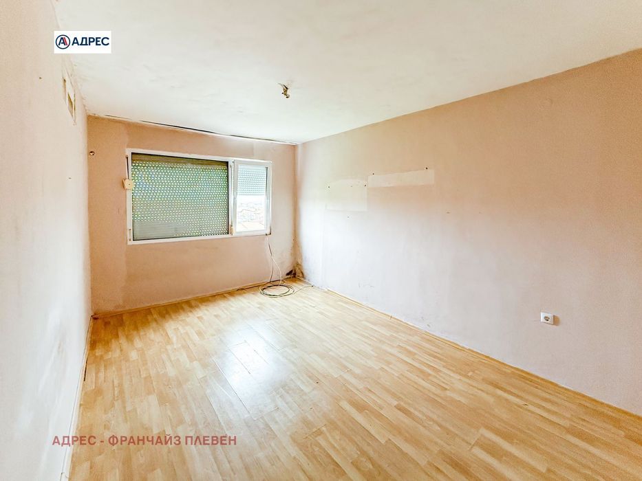 Продава се Едностаен апартамент в Долни Дъбник - 38 кв.м за 764 €/кв.м - Снимка #1