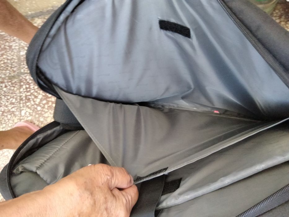 Geanta laptop  noua