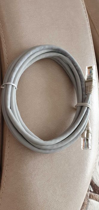 Cablu pentru internet cu mufe - lungime 5 m