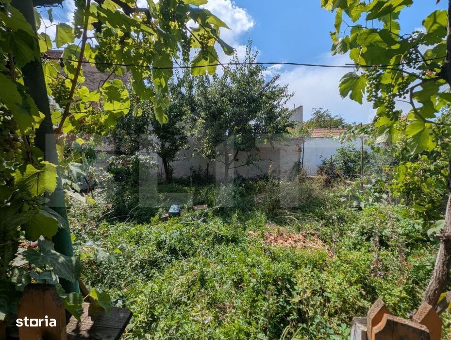 Casa 6 camere, 138 mp, garaj si teren 489 mp - zona Centru