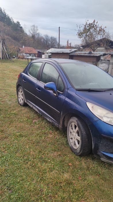 Vând Peugeot 207 sau schimb cu 4x4